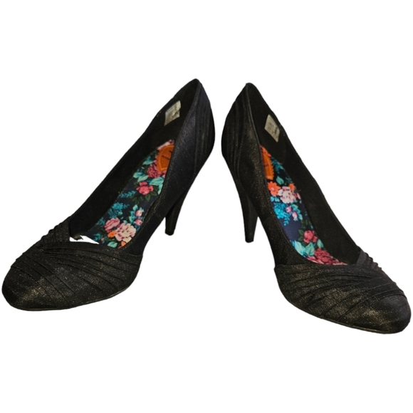 NWOT RocketDog Ruched Satin Closed Toe Heels - Picture 1 of 4
